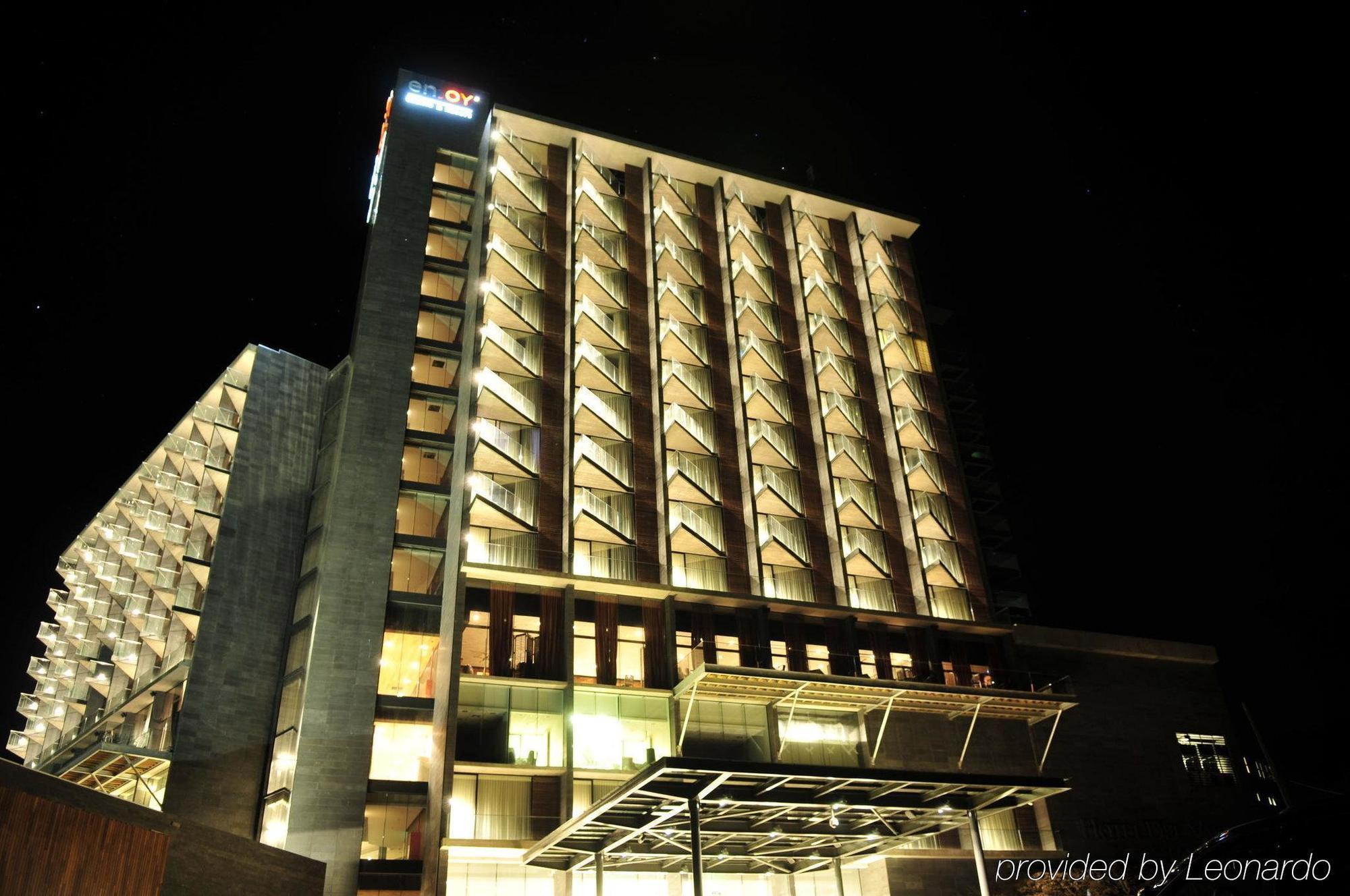 Hotel Enjoy Santiago Catemu Exterior foto